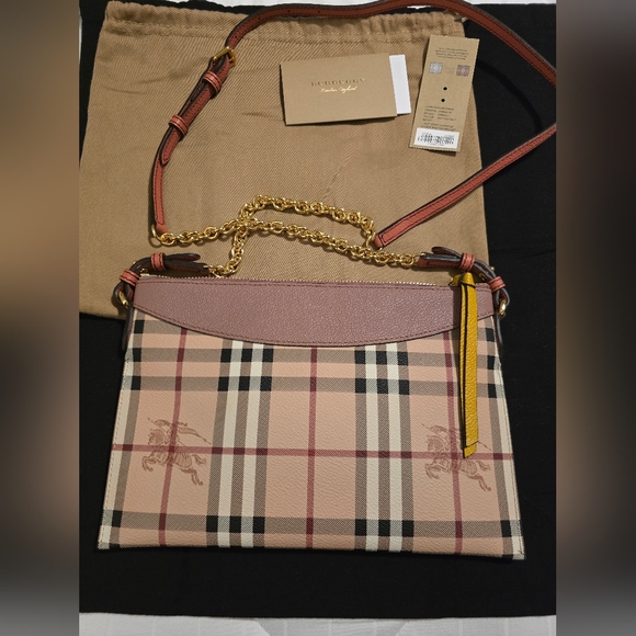 BURBERRY pink house check crossbody bag.   Like new and AUTHENTIC. - Picture 3 of 6